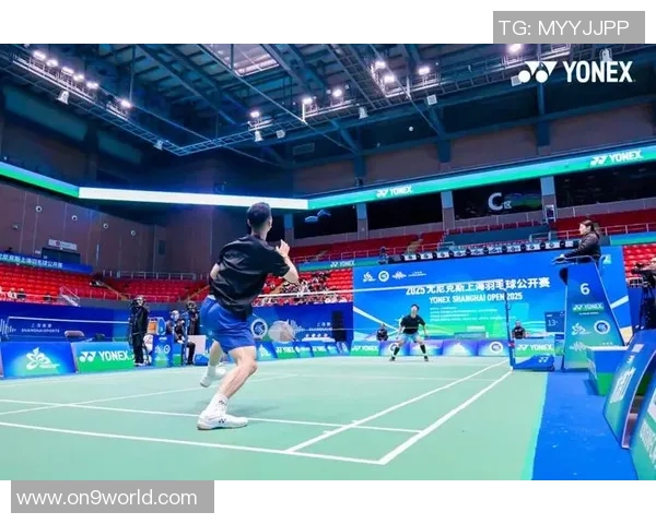 羽毛球的魅力探秘:走进上海羽毛球队的灵活性与战术之道